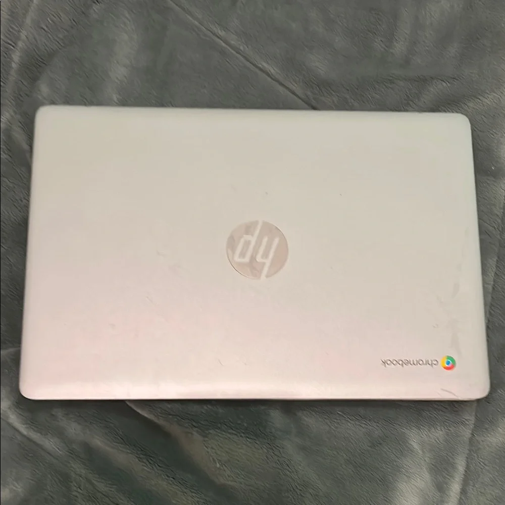 HP Silver Laptop with Sleek Design and Chrome OS